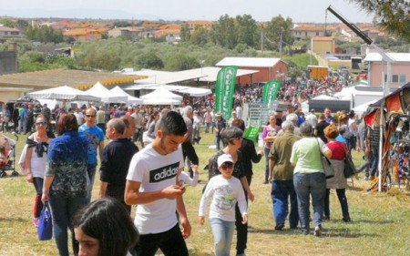 RINNOVO DELLE CONCESSIONI PER L&#039;ATTIVITA&#039; DI COMMERCIO E SOMMINISTRAZIONE SU AREE PUBBLICHE