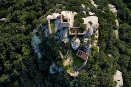 AVVISO PUBBLICO PER LA PRESENTAZIONE DI PROPOSTE DI INTERVENTO PER IL RESTAURO E LA VALORIZZAZIONE DEL PATRIMONIO ARCHITETTONICO E PAESAGGISTICO RURALE